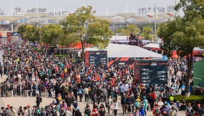 九游娱乐-“妈妈是我们心中的超人！” F1决赛日20余位城市骑士受邀观赛